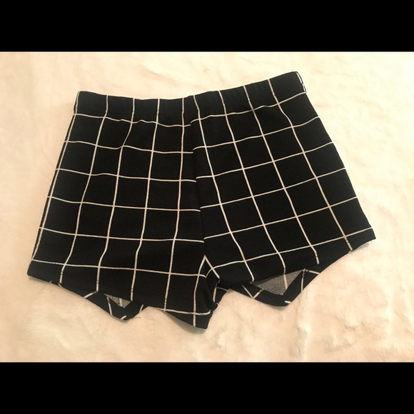 Two peice skort set - Picture 2 of 4